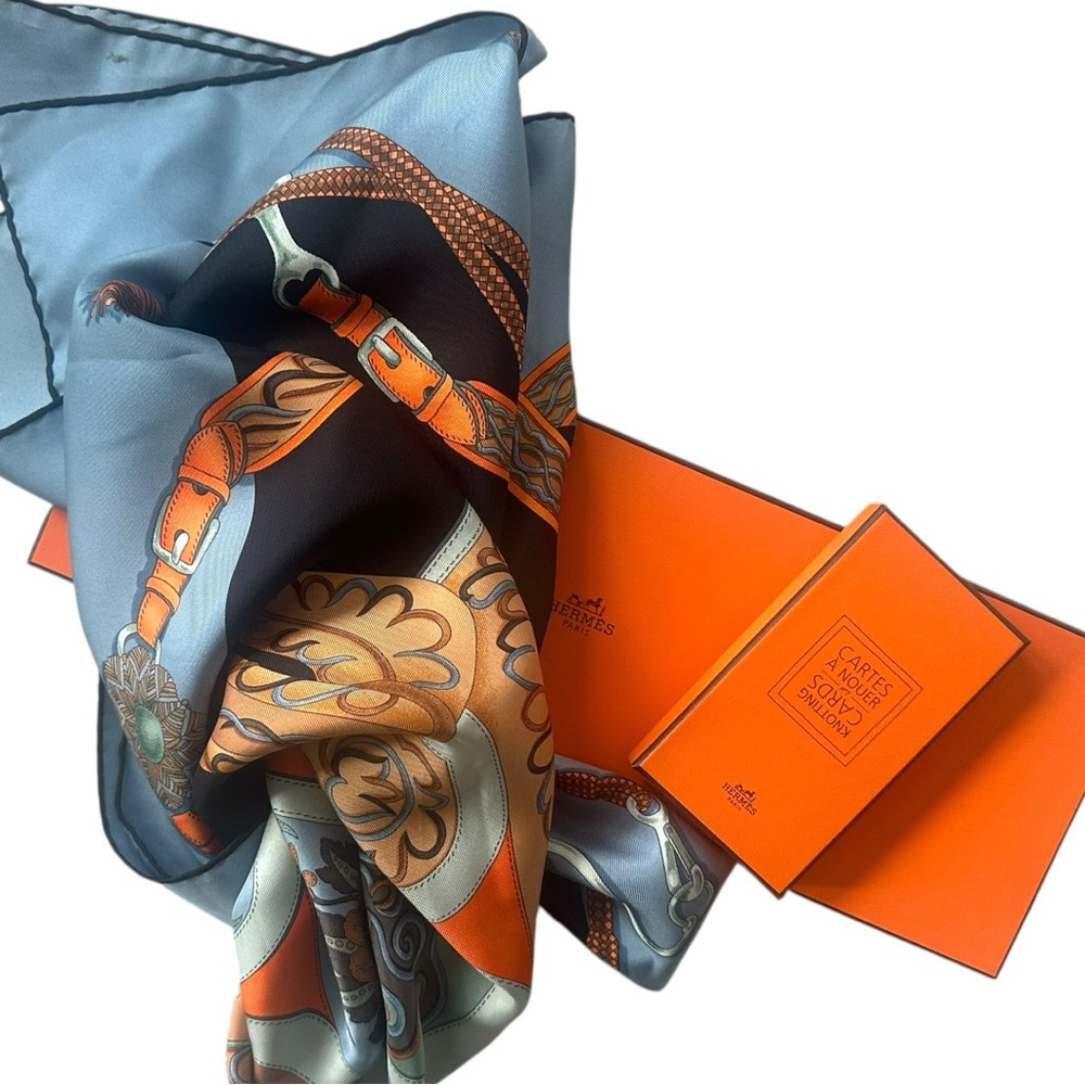 Hermès Festival des Amazones Silk Scarf 90 Blue Orange w/ Box & Knotting Cards - Picture 15 of 16